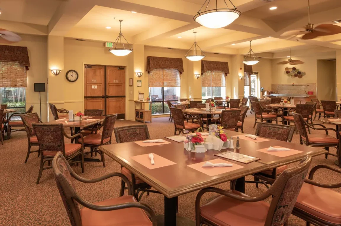 Image of Winding Commons Senior Living (6)