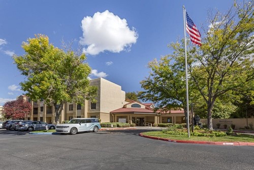 Image of Brookdale Valencia (1)