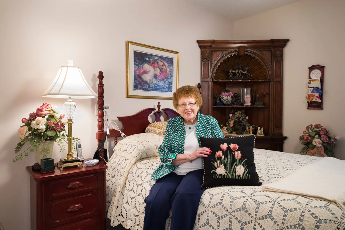 Image of Carriage House Inn (2)