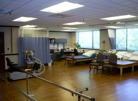 Image of Nhc Healthcare, Oak Ridge (7)
