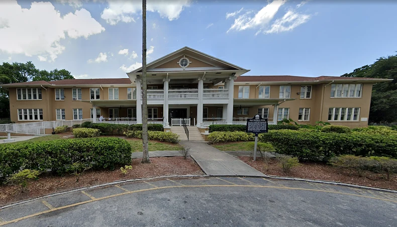 Image of Elon Manor Nursing And Rehabilitation Center (1)