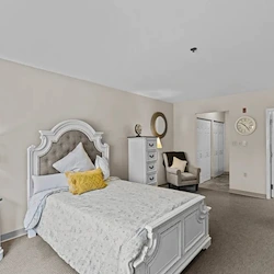 Image of Chapel Hill (4)