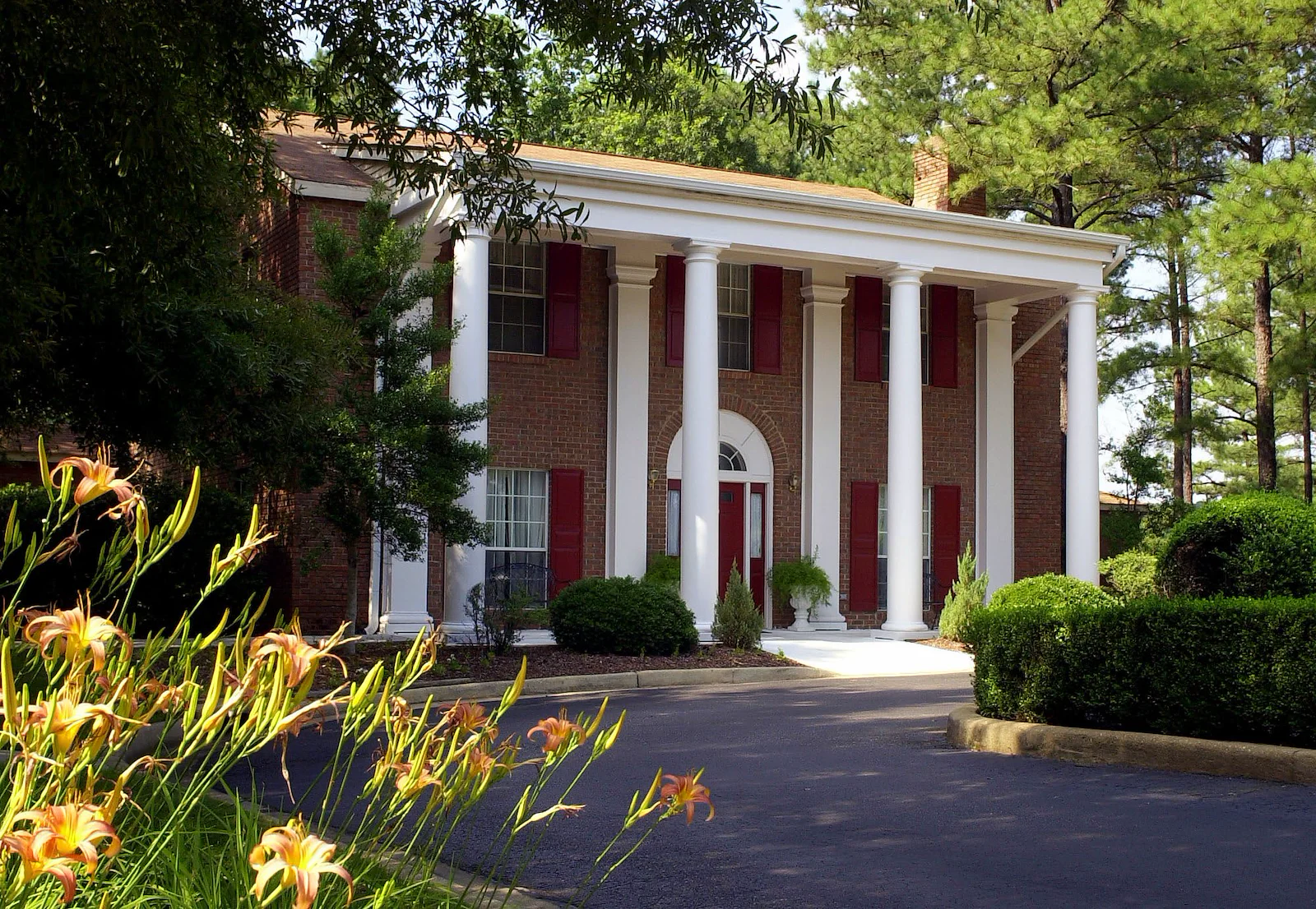 Image of Pine Valley Retirement Community (1)