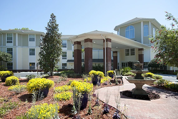 Allegro Tallahassee senior living offering independent living, assisted living, and respite care in Tallahassee, FL, exterior and front entrance