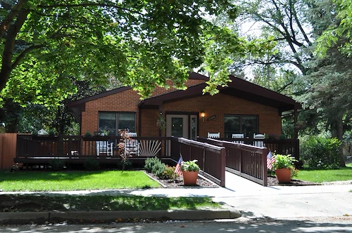 Image of Birchwood Manor (1)