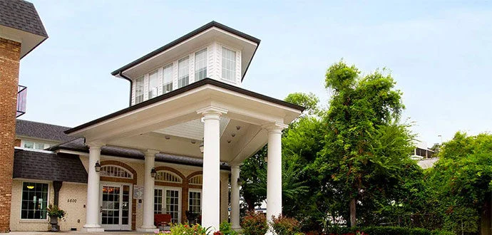 Image of Silverado Hermann Park Memory Care Community (1)