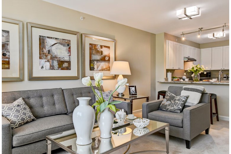 Image of Mather Place Wilmette (3)