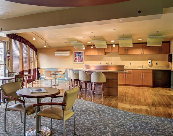 Image of Autumn Lake Healthcare At Chevy Chase (4)