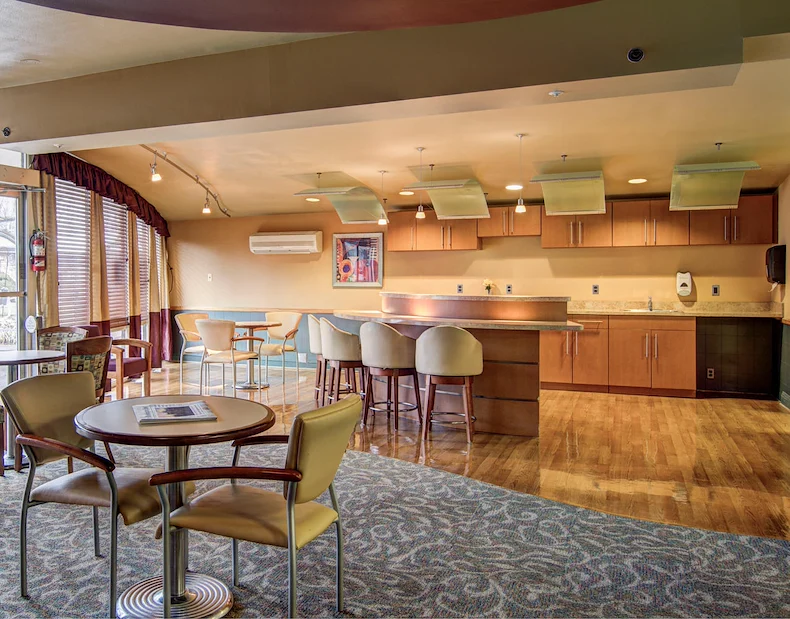 Image of Autumn Lake Healthcare At Chevy Chase (4)