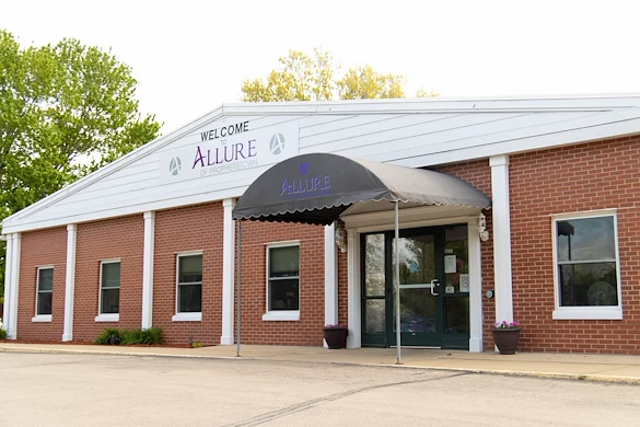 Image of Allure Of Galesburg (1)