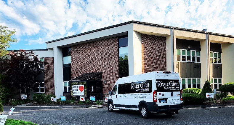 Image of River Glen Health Care Center (1)