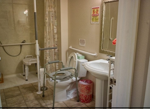 Image of Serenity House Assisted Living at Portland Drive (8)