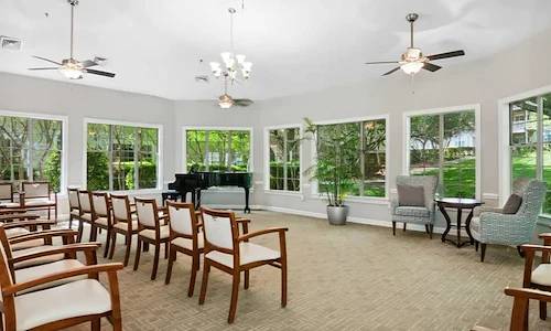 Image of MerryWood on Park (10)