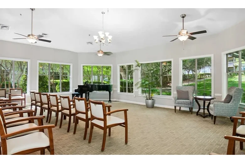 Image of MerryWood on Park (10)