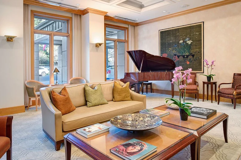 Image of The Stratford (2)