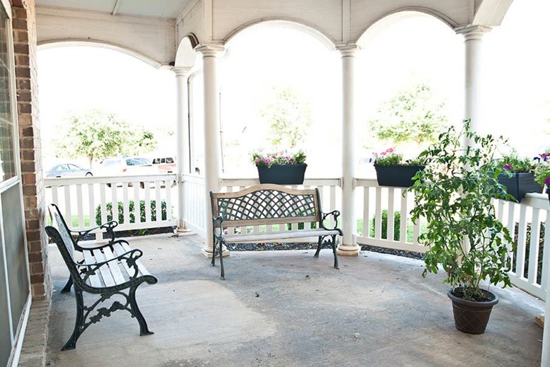 Image of Rambling Oaks Courtyard Extensive Care Community (6)