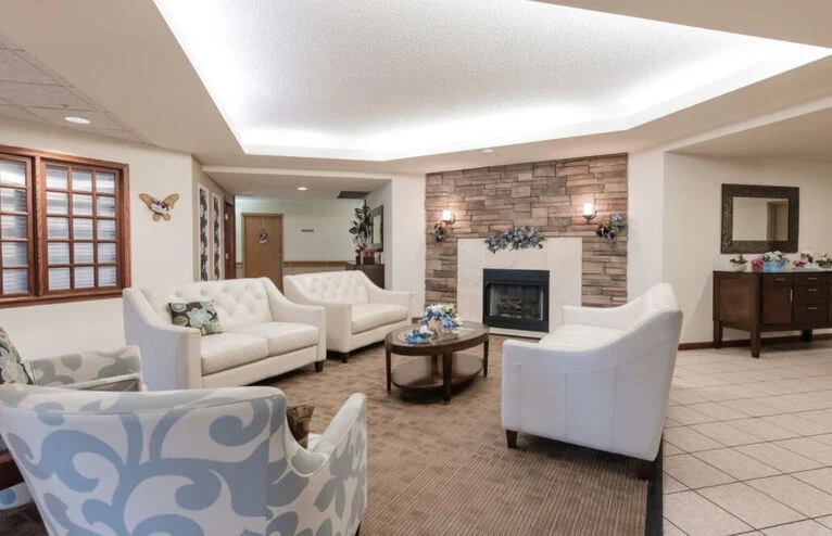 Image of Lilac Senior (3)