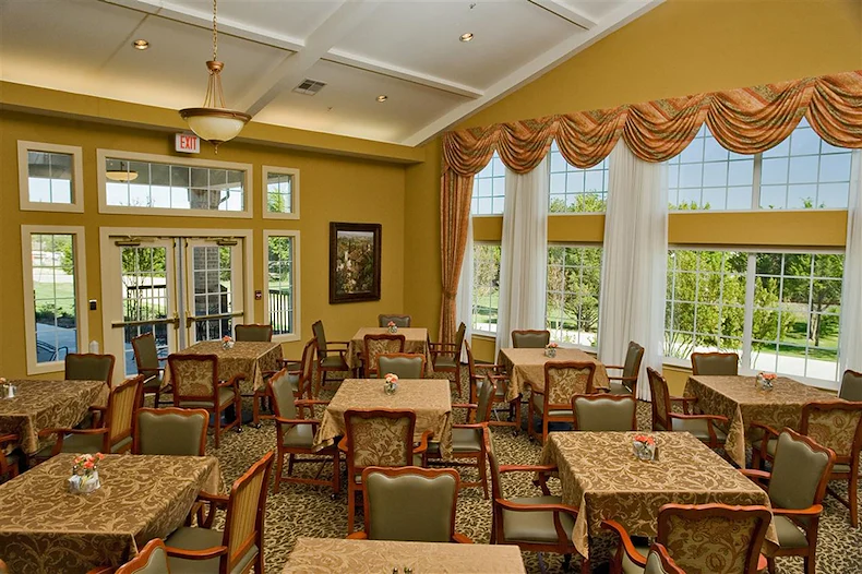 Image of Crestview Court (3)