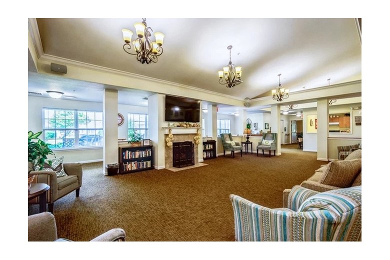 Image of LakeHouse Worthington Place (3)