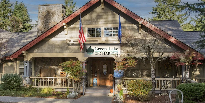 Image of Greenlake Gig Harbor (1)