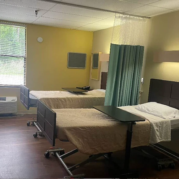 Image of Riverwood Healthcare & Rehabilitation Center (3)