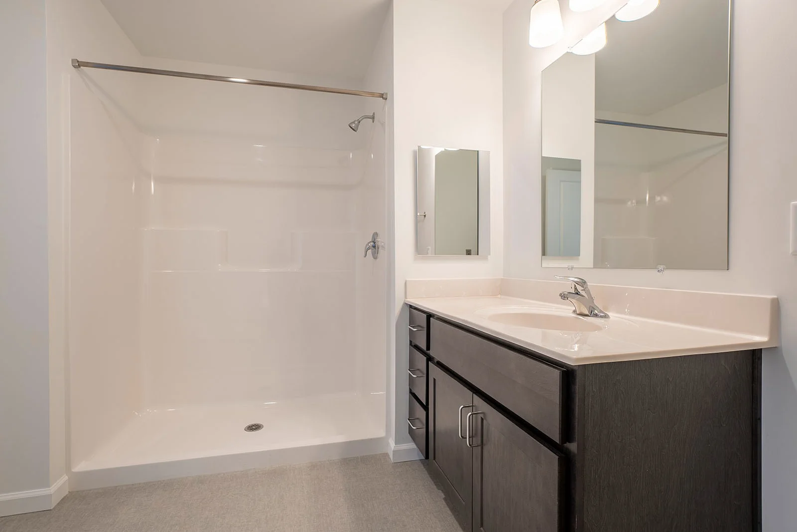 Image of 1528 West Apartments (8)