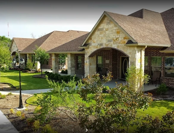 Image of Mayberry Gardens - Garland (1)