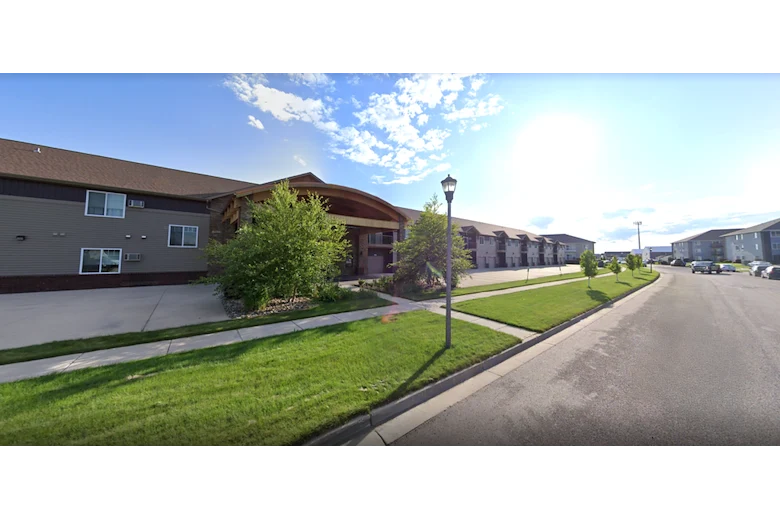 Image of Edgewood Mandan at Lakewood (1)