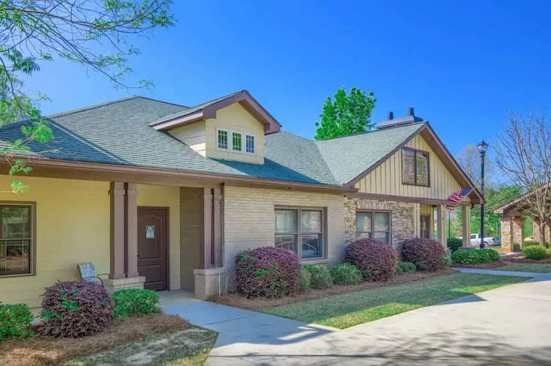 Image of King's Reserve Suwanee (1)