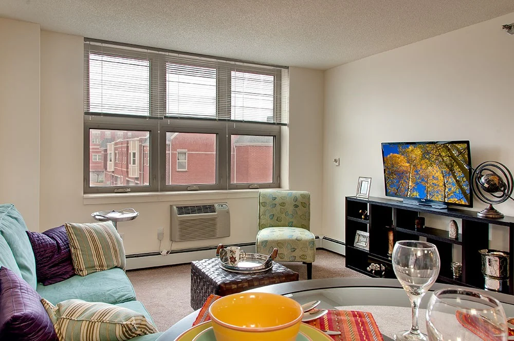 Image of Senior Suites of Midway Village (10)