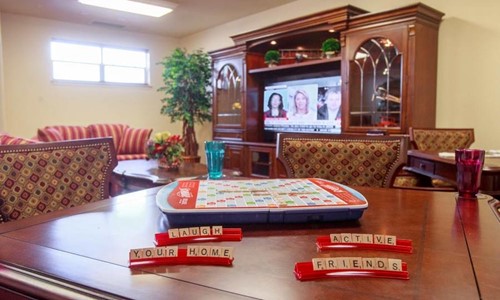 Somerset Lodge Gracious Retirement Living Hawthorn Senior Independent Living in Gladstone, Oregon media room