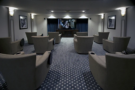 Allegro Fleming Island, senior living community offering independent living, assisted living, memory care, and respite care in Fleming Island, FL, movie theatre