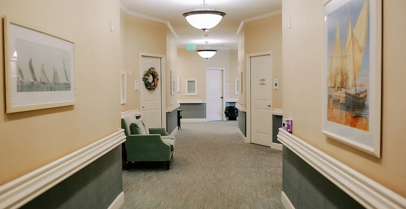 Image of Autumn Leaves of Georgetown (3)