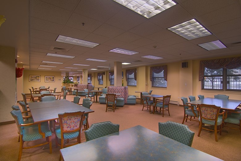 Image of Senior Suites of Garfield Ridge (3)