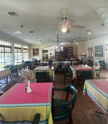 Image of Bay Oaks Historic Retirement Residence (2)