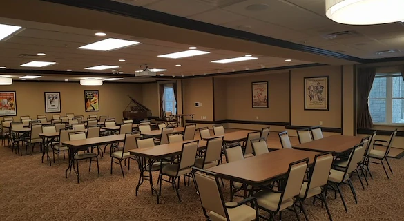 Image of Oak Park Place of Nakoma (7)