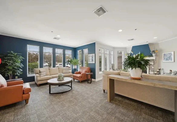 Image of College View Manor (5)