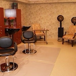 St Paul's beauty salon