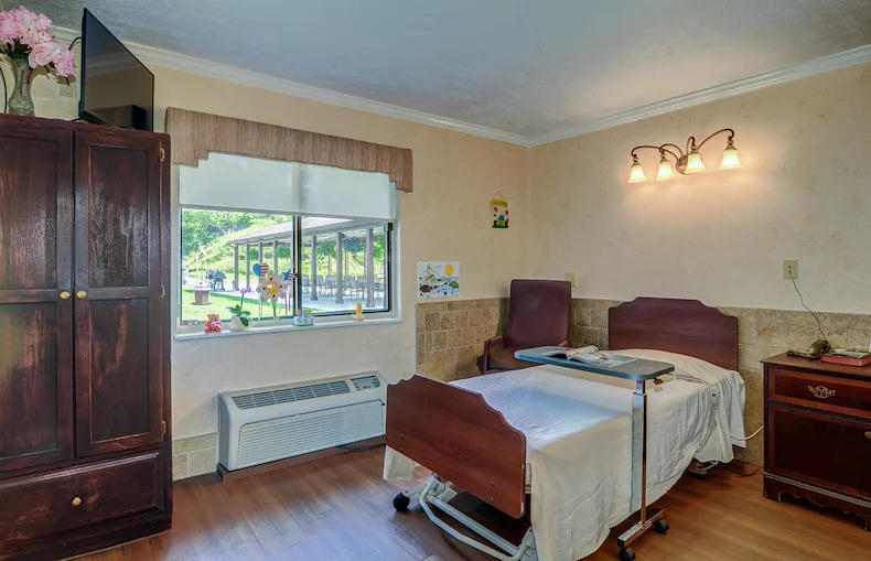 Image of Bridgeport Healthcare Center (5)