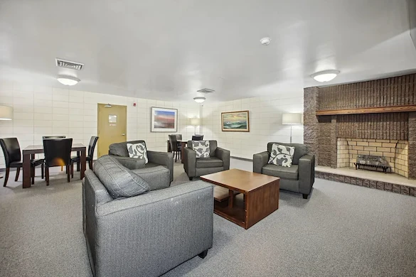 Image of The Rebecca (5)