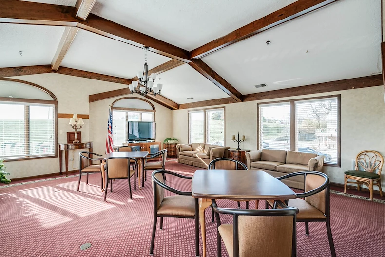 Image of Stonebridge Oak Tree (3)