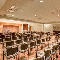 Image of Lake Forest Place (4)