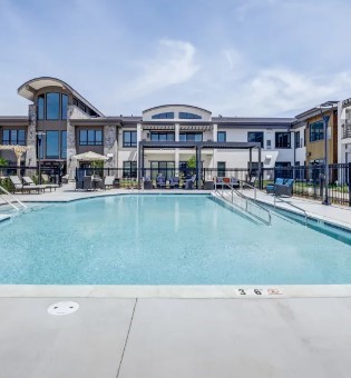 Image of Merrill Gardens at Brentwood (4)