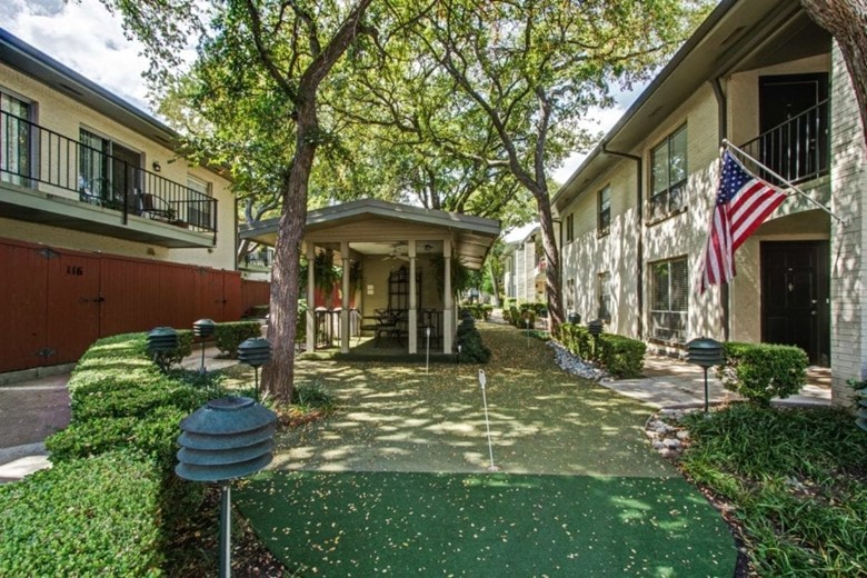 Image of Meadowstone Place (2)