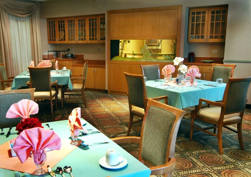 Image of Alden Gardens and Courts of  Des Plaines (4)