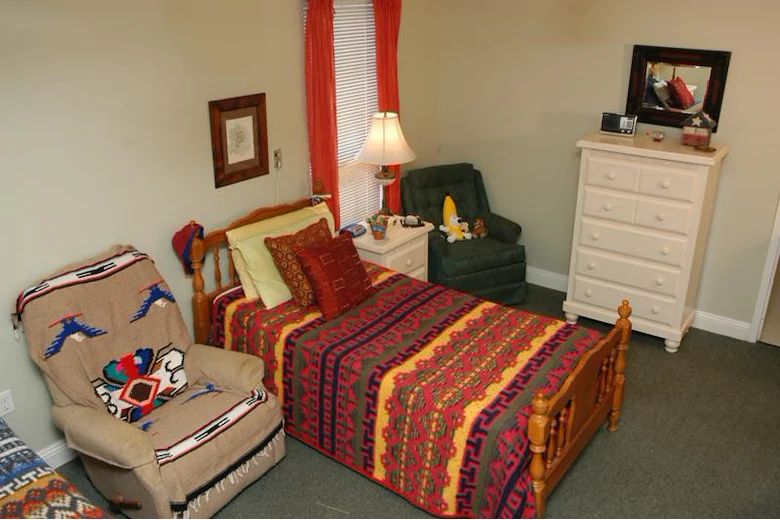 Image of Ashbury Manor (4)