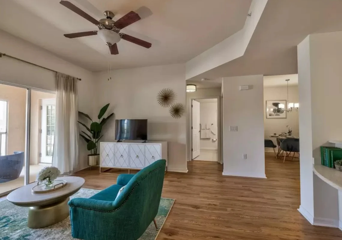 Image of Aston Gardens at Pelican Pointe (10)