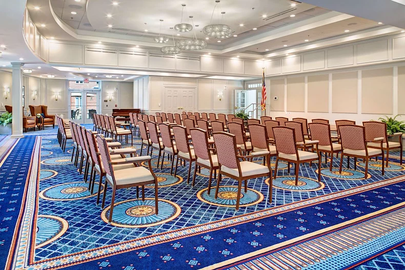 Image of Colonnades Healthcare Center (4)