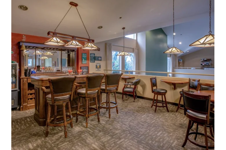 Image of Golden Pond Retirement Community (3)