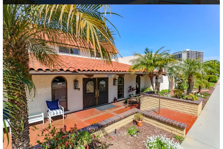 Image of Sea Cliff Assisted Living (1)